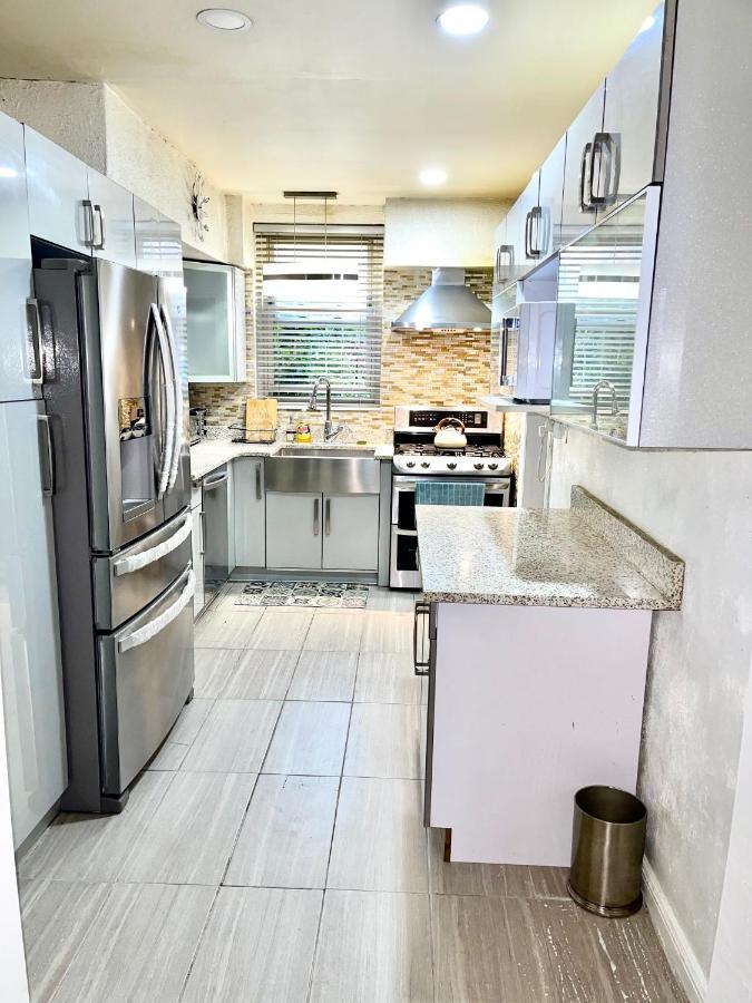 Lga Airport 3 Mins, 3 Bedroom Duplex House, Parking And Private Backyard, 9Mins Subway! Νέα Υόρκη Εξωτερικό φωτογραφία