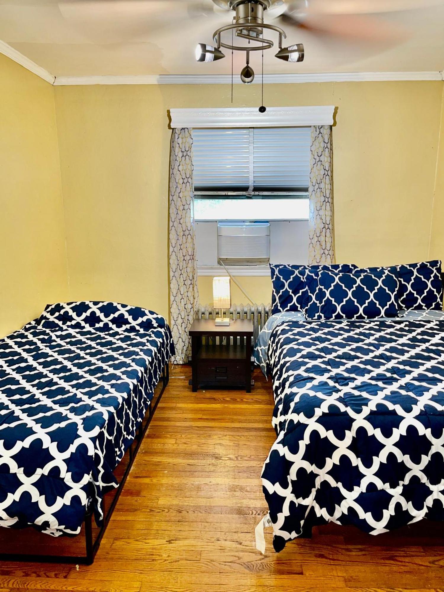 Lga Airport 3 Mins, 3 Bedroom Duplex House, Parking And Private Backyard, 9Mins Subway! Νέα Υόρκη Εξωτερικό φωτογραφία
